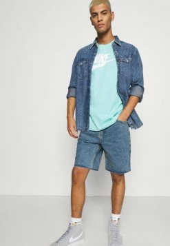 BDG Urban Outfitters DAD - Denim Shorts - Light Wash -BDG Urban Outfitters shop a9404620c44445cc962894d29467a538