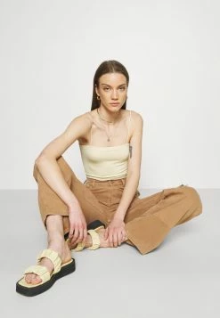 BDG Urban Outfitters HARRIET TUBE - Top - Beige -BDG Urban Outfitters shop ade036872bd0411b9de16a903476d9ea