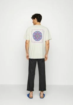 BDG Urban Outfitters MANDALA TEE - Print T-shirt - Ecru