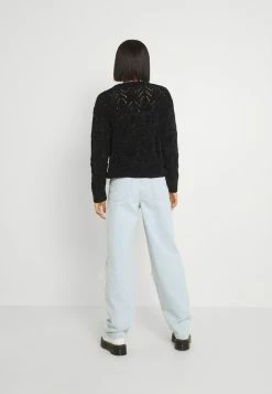 BDG Urban Outfitters MODERN BOYFRIEND RIP - Relaxed Fit Jeans - High Bleach -BDG Urban Outfitters shop bccf714b1fe344248cfb8a34e6e3fe66