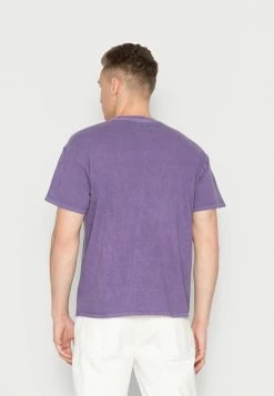 BDG Urban Outfitters BDG YOU CANT GROW UNISEX - Print T-shirt - Purple -BDG Urban Outfitters shop c554f523ef0b48a4b39e79cc4973011d