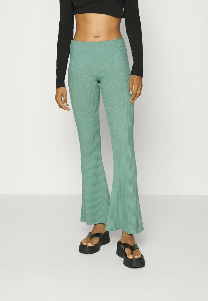ROSIE FLARE - Trousers - turquoise BDG Urban Outfitters ROSIE FLARE - Trousers - Turquoise -BDG Urban Outfitters shop c7eee1d6ea9140cda0019d057183919a