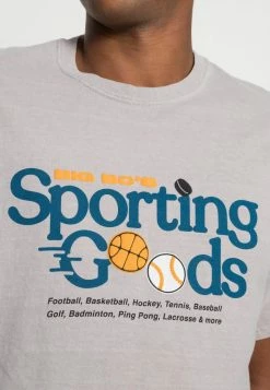 BDG Urban Outfitters SPORTING GOODS TEE - Print T-shirt - Grey -BDG Urban Outfitters shop c91133b595a74ef5ba11d10c792064c2