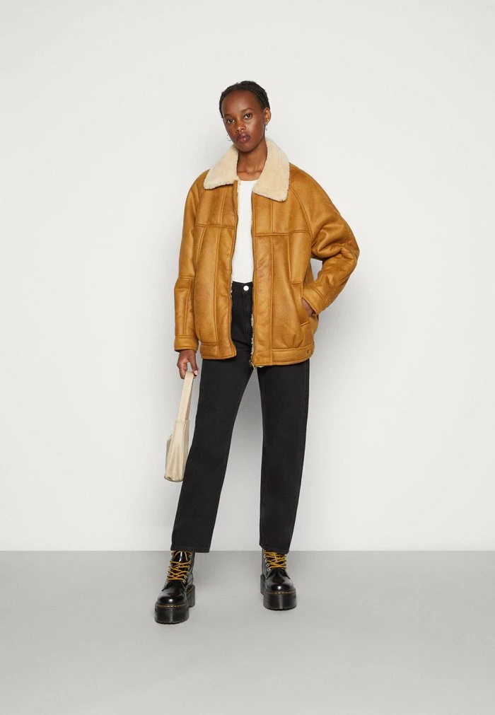 SUEDETTE HARRINGTON JACKET - Light jacket - brown BDG Urban Outfitters SUEDETTE HARRINGTON JACKET - Light Jacket - Brown -BDG Urban Outfitters shop c91539b0854842edbc9af72ce48882c5