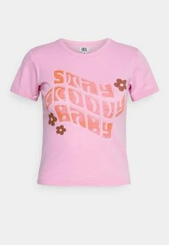 BDG Urban Outfitters STAY GROOVY BABY TEE - Print T-shirt - Baby Pink -BDG Urban Outfitters shop caaddcd77d8e45909d1575cc8ec8988f