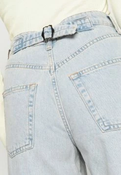 BDG Urban Outfitters LOGAN LIGHTOVER - Relaxed Fit Jeans - Bleach -BDG Urban Outfitters shop cf874ce4622b46c0acfe270faf4e9f3d