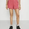 BDG Urban Outfitters CREST EMBROIDERED LOGO - Shorts - Red -BDG Urban Outfitters shop cf9d34bf2114451fafb3064941114cf1