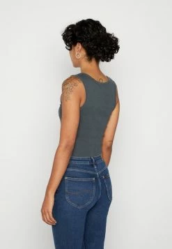 BDG Urban Outfitters BORN FREE - Top - Black 4 BDG Urban Outfitters BORN FREE - Top - Black -BDG Urban Outfitters shop cfeb2dea7dc7418c853ad95500c7411d