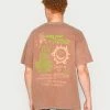 BDG Urban Outfitters GROW YOUR DREAMS TEE UNISEX - Print T-shirt - Chocolate -BDG Urban Outfitters shop d06beb09ec2543c487038bc989d05771