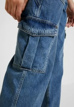 BDG Urban Outfitters SKATE - Straight Leg Jeans - Blue Denim -BDG Urban Outfitters shop d1c98f48cf474bd0a00f81f01c0e2a53