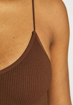 BDG Urban Outfitters BUNGEE STRAP BODY THONG SNAP - Top - Brunette -BDG Urban Outfitters shop d2715178d8f04f1595bbafc822dfb96a