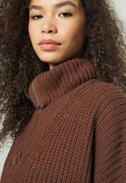 BDG Urban Outfitters HALFZIP CROP JUMPER - Jumper - Brown -BDG Urban Outfitters shop d8325fb6cdc9420d8e2ec56490110bcd