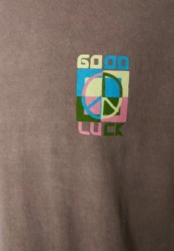 BDG Urban Outfitters GOOD LUCK PEACE TEE UNISEX - Print T-shirt - Chocolate -BDG Urban Outfitters shop d886dc7d1b304dd09d26f57c5585a899