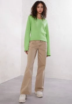 BDG Urban Outfitters LOW RISE PUDDLE - Relaxed Fit Jeans - Bone