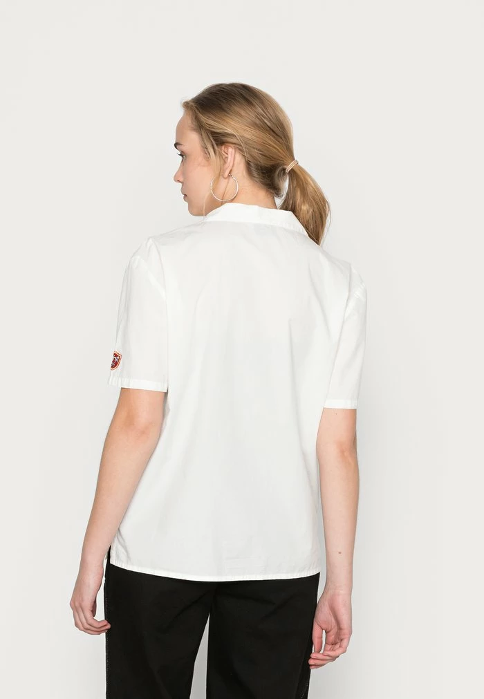 NOLAN BOWLING SHIRT - Button-down blouse - white BDG Urban Outfitters NOLAN BOWLING SHIRT - Button-down Blouse - White -BDG Urban Outfitters shop de5f62ef996144059a262a89a088928f