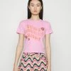 BDG Urban Outfitters STAY GROOVY BABY TEE - Print T-shirt - Baby Pink