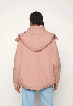 BDG Urban Outfitters CHARLIE OVERSIZED HOODED JACKET - Winter Jacket - Rose -BDG Urban Outfitters shop e65ce0bd1e514f90b16a4a508a5493c9