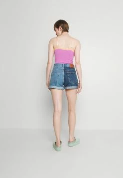 BDG Urban Outfitters TWO TONE MOM - Denim Shorts - Blue -BDG Urban Outfitters shop e8c17eb348aa4f77b75487e93eb2a809