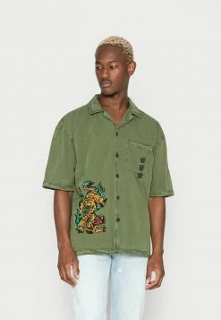 BDG Urban Outfitters EMBROID REVERE SHIRT - Shirt - Khaki