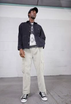 BDG Urban Outfitters PANT - Cargo Trousers - Ecru