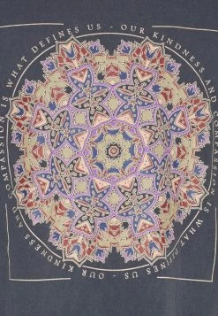 BDG Urban Outfitters MANDALA TEE UNISEX - Print T-shirt - Charcoal -BDG Urban Outfitters shop f3ab743d0c4f4d85b669fa37681889c9