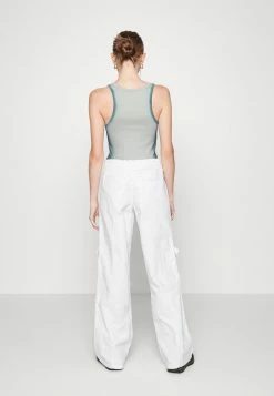 BDG Urban Outfitters Trousers - White -BDG Urban Outfitters shop f4006f814c104c209fecde62e0295c9a