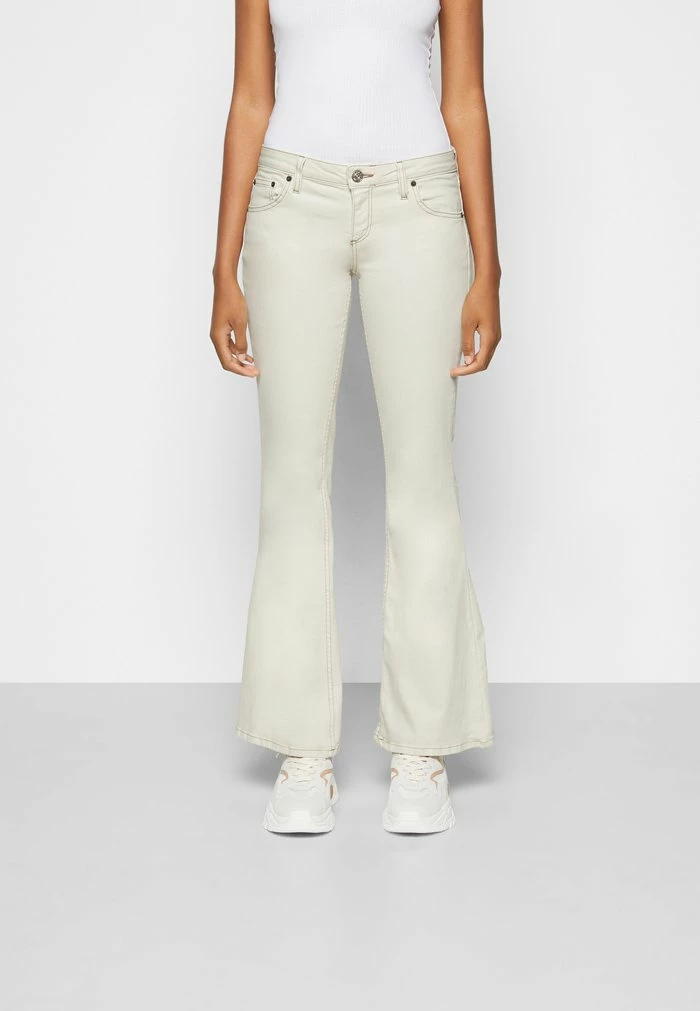LOW RISE - Flared Jeans - ecru BDG Urban Outfitters LOW RISE - Flared Jeans - Ecru -BDG Urban Outfitters shop f6b423b4a284433791c731004a7fa577