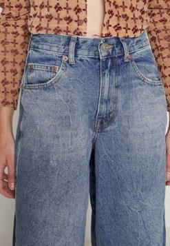 BDG Urban Outfitters LOGAN - Relaxed Fit Jeans - Mid Vintage -BDG Urban Outfitters shop fb240b7148b34e82815927b8a1844ca4