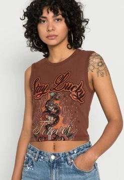 BDG Urban Outfitters BDG STAY LUCKY VEST - Top - Chocolate -BDG Urban Outfitters shop fd23c6bfe9e646a099c57cf935923dc6